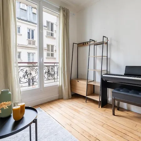 Stunningly Radiant 2bd Apartmentmenilmontant Paris