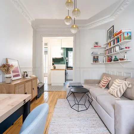 Stunningly Radiant 2bd Apartmentmenilmontant * Paris
